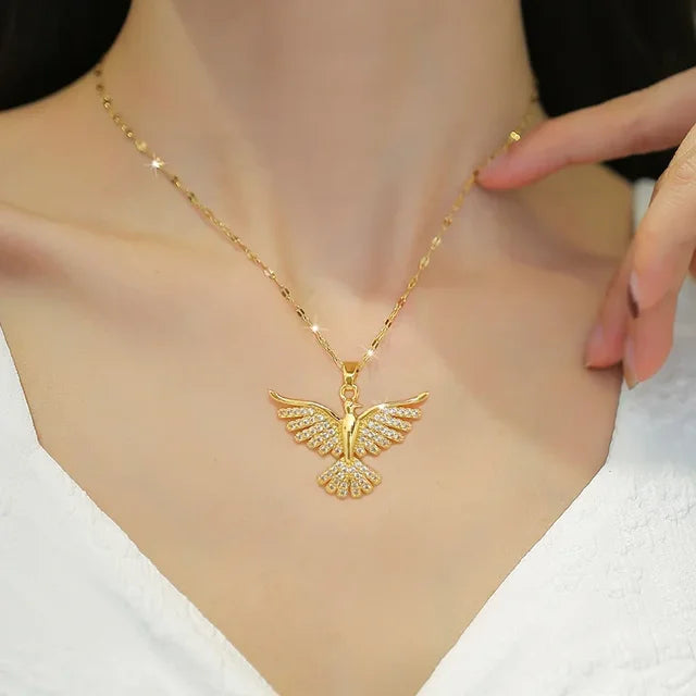 Collar con colgante de Ave Phoenix